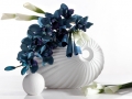 Keramivká váza biela s tyrkysovými kvetmi 2.